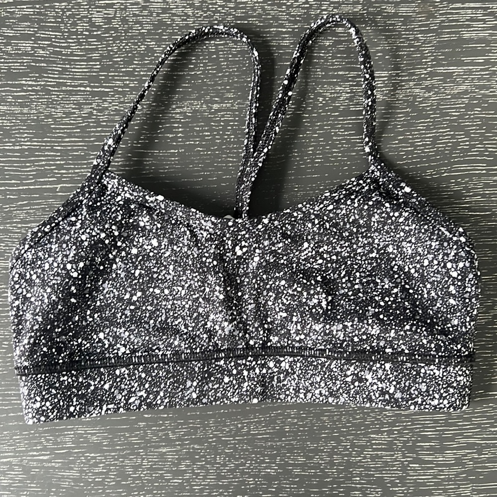 NWOT- Lululemon Flow Y Sports Bra